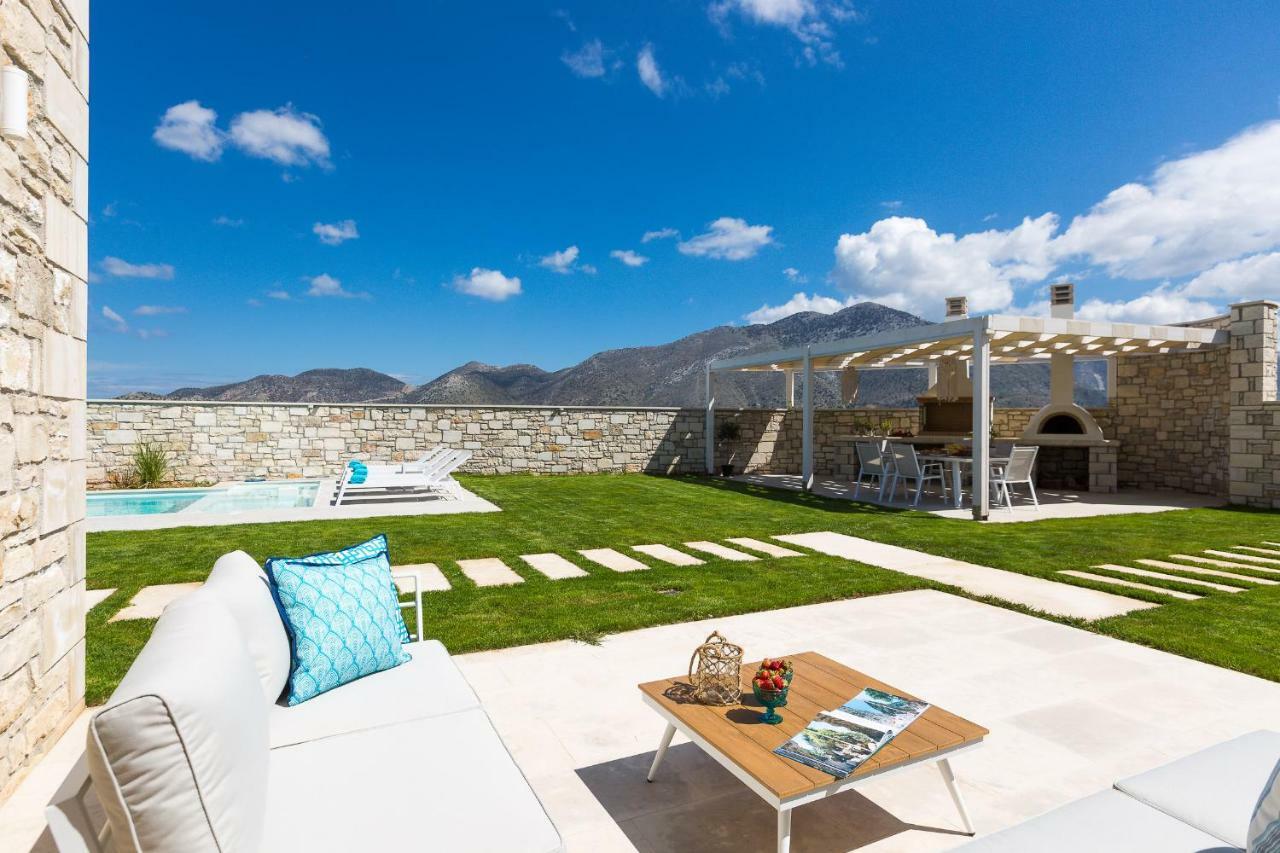 Thalmargia Villas, Ultimate Peace & Privacy, By Thinkvilla Vila